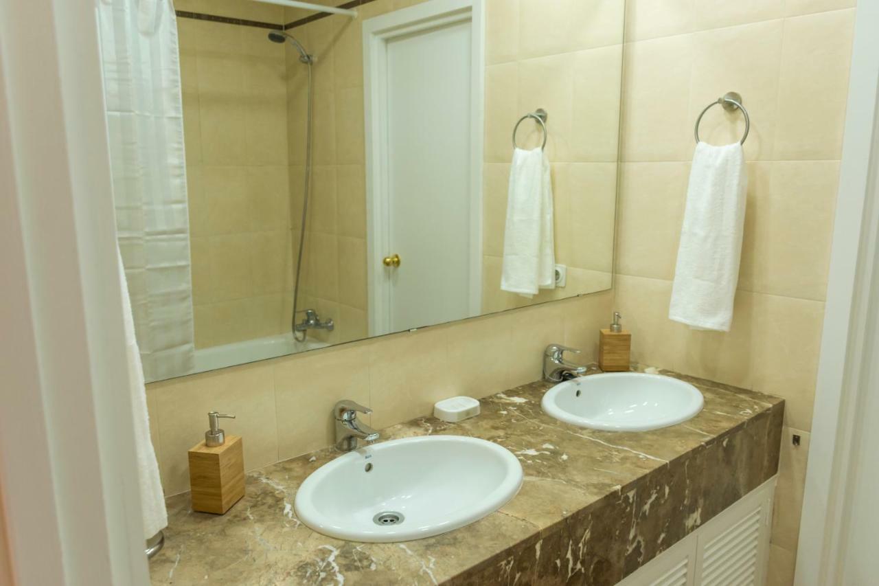 Apartamento San Isidoro Cathedral Deluxe by Valcambre Sevilla Exterior foto